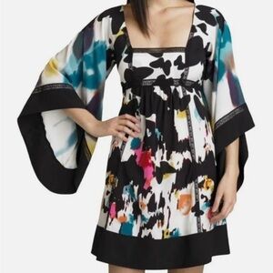 Diane Von Furstenberg Leena Silk-Blend Butterfly Print kimono Dress Size 6